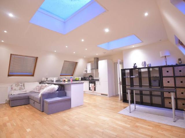 London, NW6 4QD, United Kingdom | 2 bed apartment for rent #147478565 | Rentberry