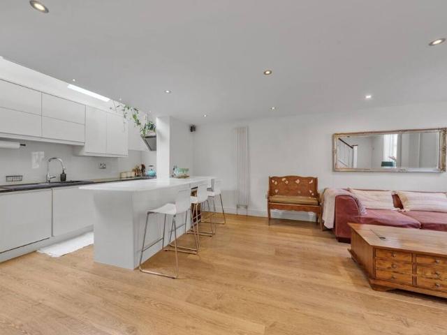 London, NW6 5PT, United Kingdom | 2 bed house for rent #131790115 | Rentberry