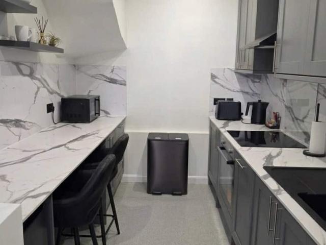 London, NW7 3DD, United Kingdom | 3 bed house for rent #169813935 | Rentberry