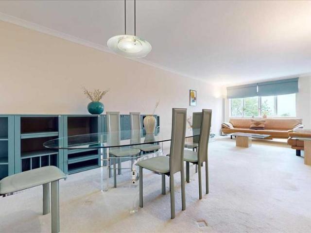 London NW8 2 bed apartment to rent £3,800 pcm £877 pw