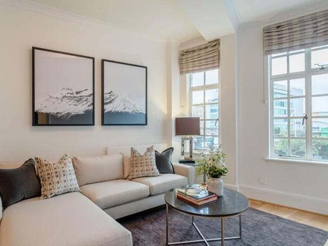 London NW8 2 bed apartment to rent £4,182 pcm £965 pw