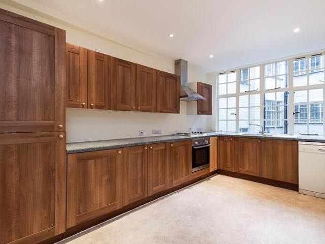 London NW8 5 bed apartment to rent £8,840 pcm £2,040 pw