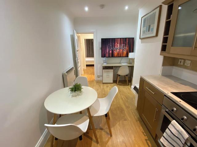 London, NW8 8BA, United Kingdom | 2 bed apartment for rent #97321939 | Rentberry