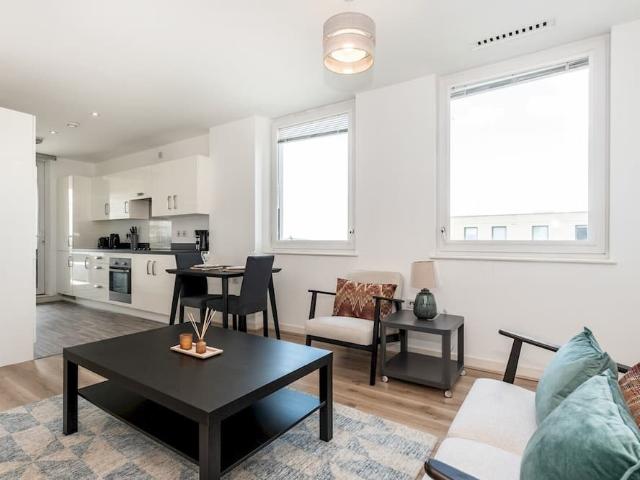 London, NW9 0BF, United Kingdom | 2 bed apartment for rent #133393788 | Rentberry