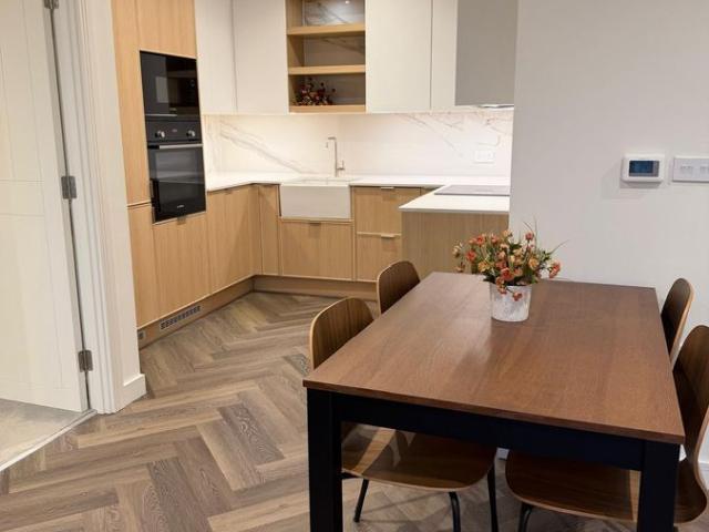 London NW9, 2 bed flat to rent, £2,350 pcm | PrimeLocation