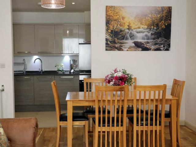 London, NW9 9BT, United Kingdom | 2 bed apartment for rent #96745813 | Rentberry