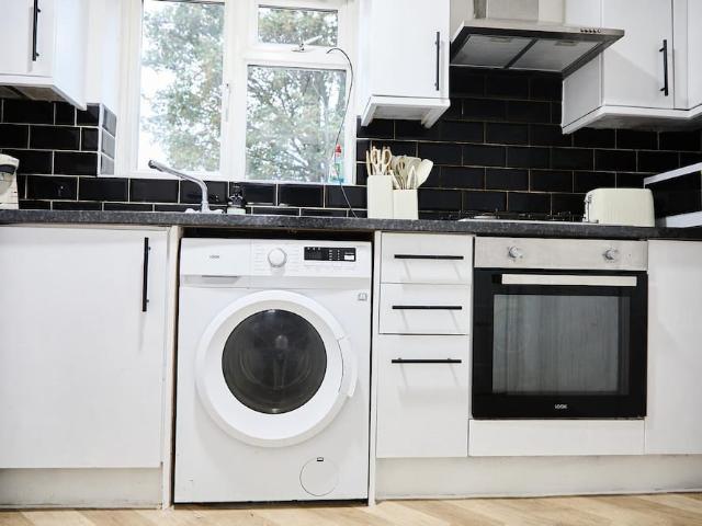 London, NW10 9RP, United Kingdom | 3 bed house for rent #160250064 | Rentberry