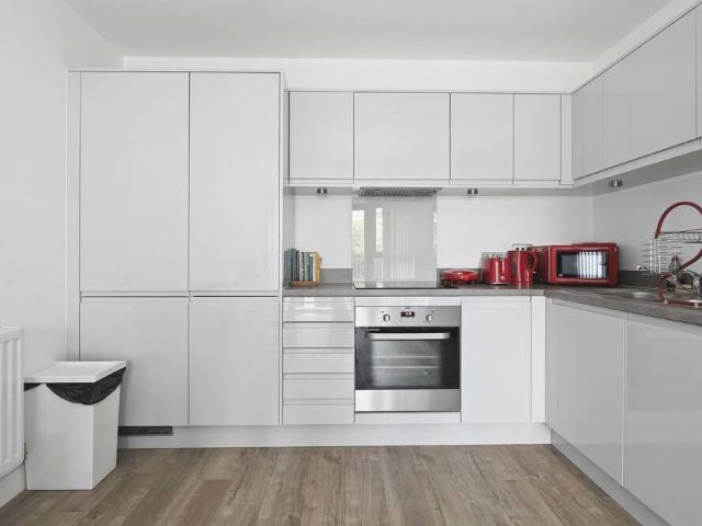 London, NW10 2DB, United Kingdom | 2 bed apartment for rent #147728664 | Rentberry