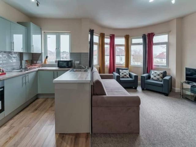 London, NW11 9ET, United Kingdom | 3 bed apartment for rent #140538224 | Rentberry