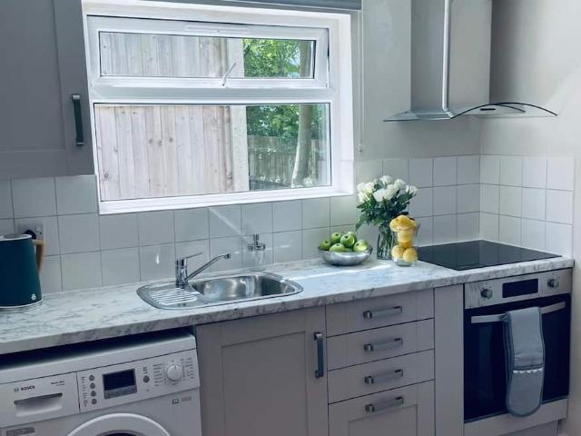 London, NW11 0DE, United Kingdom | 2 bed townhouse for rent #154363189 | Rentberry