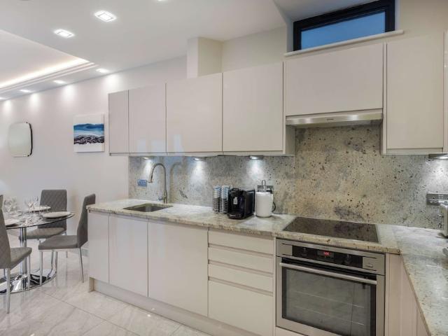 London, NW11 0DP, United Kingdom | 2 bed apartment for rent #169399603 | Rentberry