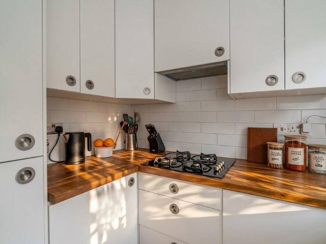 London, NW1 0XH, United Kingdom | 2 bed house for rent #121519505 | Rentberry