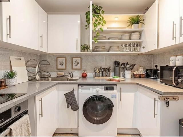 London, NW1 2PB, United Kingdom | 3 bed apartment for rent #168881372 | Rentberry