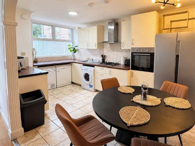 London, NW1 3PP, United Kingdom | 4 bed house for rent #113979492 | Rentberry