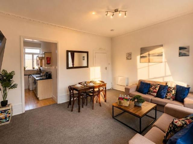 London, NW1 8AG, United Kingdom | 3 bed house for rent #168866830 | Rentberry