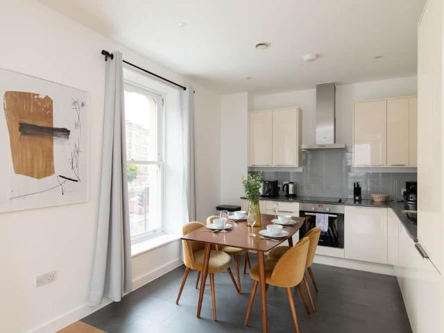 London, NW1 8PR, United Kingdom | 2 bed apartment for rent #101776469 | Rentberry