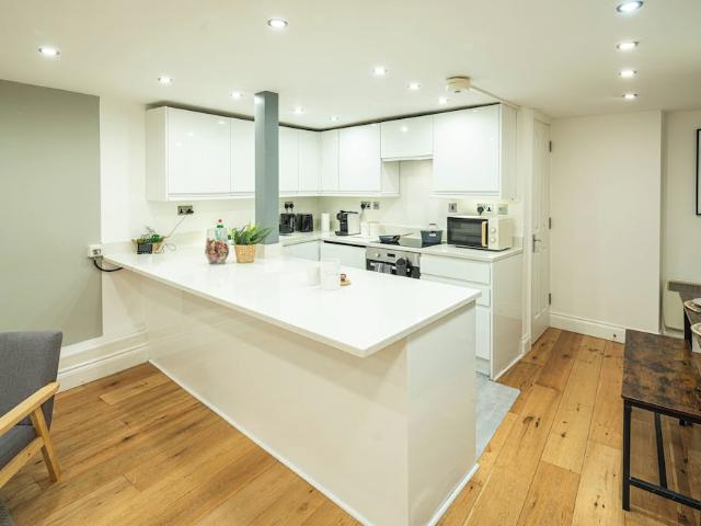 London, NW1 9NN, United Kingdom | 2 bed apartment for rent #165086881 | Rentberry