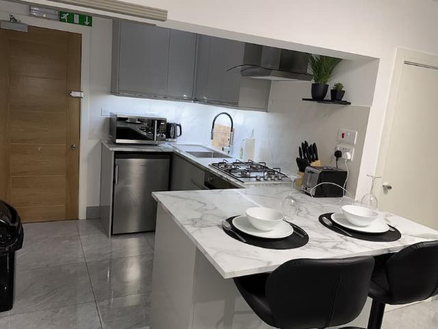 London, NW3 5HT, United Kingdom | 2 bed apartment for rent #121546339 | Rentberry