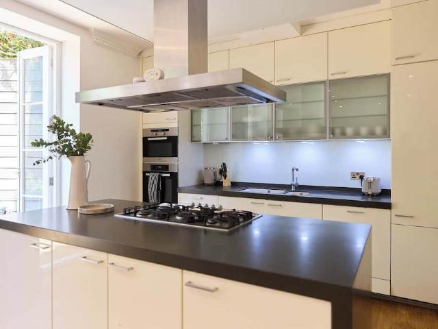 London, NW3 7ER, United Kingdom | 4 bed townhouse for rent #169064702 | Rentberry