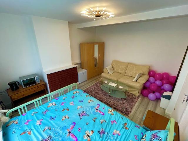 London, SM5 1JA, United Kingdom | 1 bed house for rent #154364880 | Rentberry