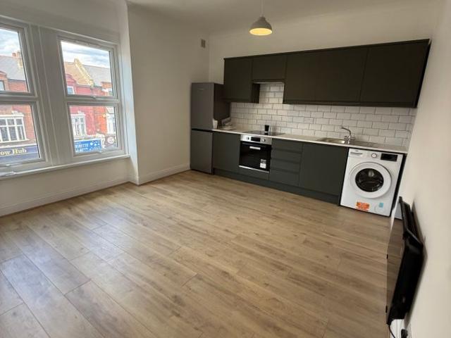 London SE4, 2 bed flat to rent, £2,150 pcm | PrimeLocation