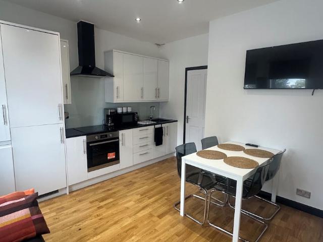 London, SE13 7UZ, United Kingdom | 1 bed apartment for rent #165684897 | Rentberry