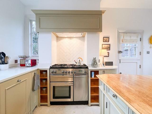 London, SE10 8SY, United Kingdom | 3 bed condo for rent #147442708 | Rentberry
