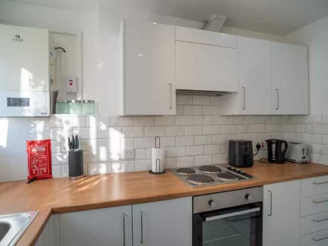 London, SE10 9AB, United Kingdom | 3 bed house for rent #160919772 | Rentberry
