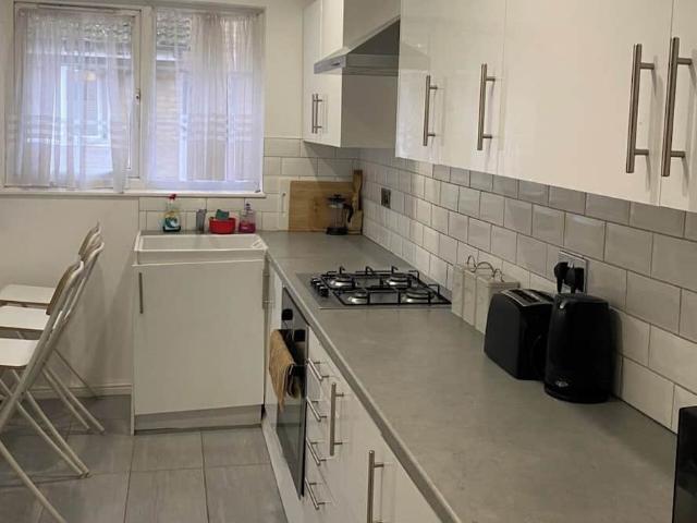 London, SE17 3AD, United Kingdom | 5 bed house for rent #147753826 | Rentberry