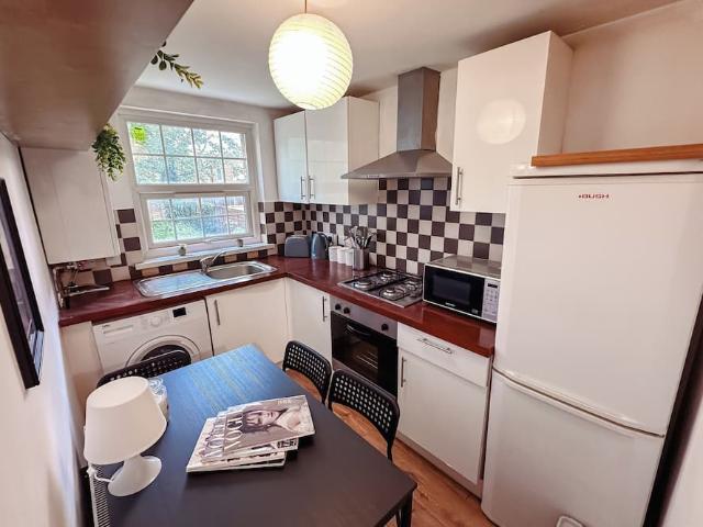 London, SE15 2NG, United Kingdom | 1 bed house for rent #165012311 | Rentberry