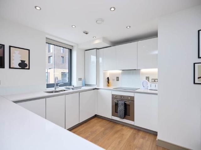 London, SE15 2UE, United Kingdom | 2 bed apartment for rent #165287242 | Rentberry
