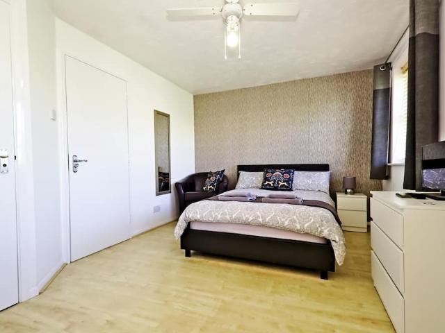 London, SE18 5SU, United Kingdom | 1 bed house for rent #95608050 | Rentberry