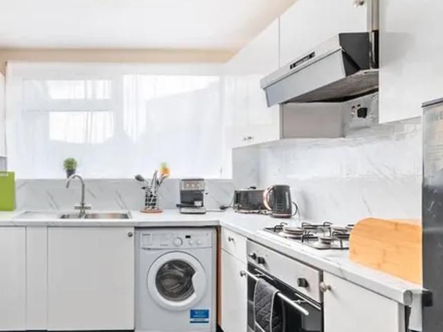 London, SE18 7HA, United Kingdom | 3 bed house for rent #136591012 | Rentberry