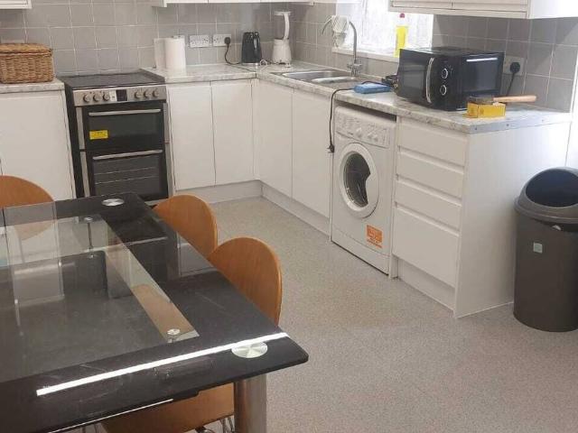London, SE18 1AF, United Kingdom | 1 bed house for rent #149467024 | Rentberry