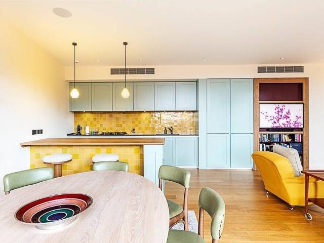 London, SE1 9DR, United Kingdom | 3 bed apartment for rent #128448302 | Rentberry