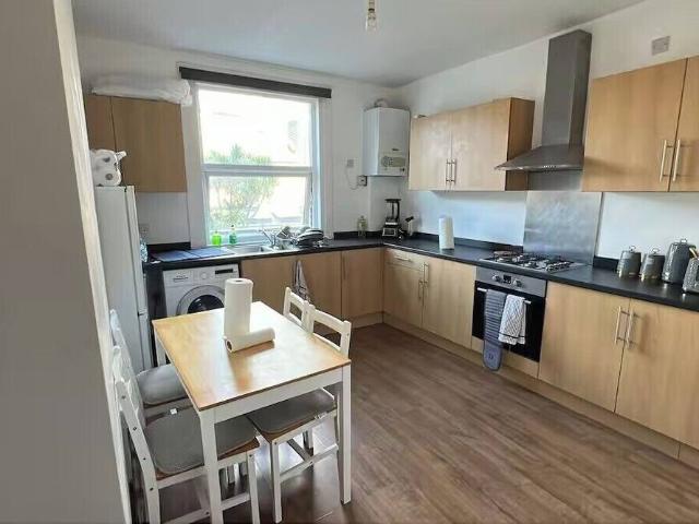 London, SE23 1DY, United Kingdom | 4 bed house for rent #169900303 | Rentberry