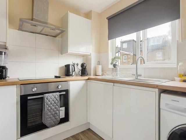 London, SE25 4LB, United Kingdom | 2 bed apartment for rent #165097771 | Rentberry