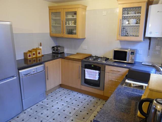 London, SE28 8PF, United Kingdom | 3 bed house for rent #97939968 | Rentberry