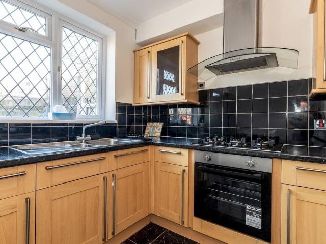 London, SE2 9QU, United Kingdom | 4 bed house for rent #147382890 | Rentberry