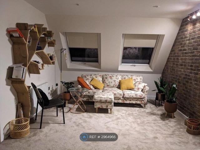 London Street, Basingstoke RG21, 2 bed flat to rent, £1,650 pcm | PrimeLocation