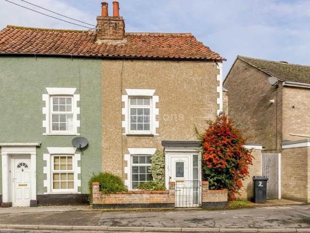 London Street, Swaffham PE37, 3 bed semi detached house to rent, £900 pcm | PrimeLocation
