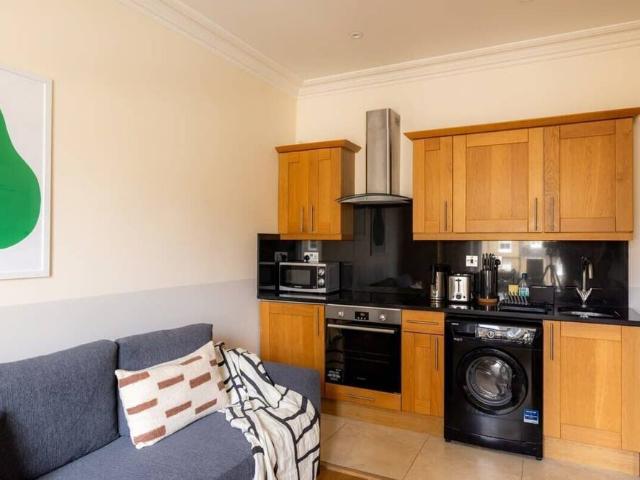 London, SW5 0NF, United Kingdom | 1 bed apartment for rent #116355674 | Rentberry