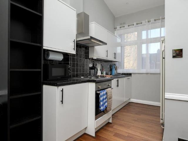 London, SW5 0PU, United Kingdom | 1 bed townhouse for rent #160534652 | Rentberry