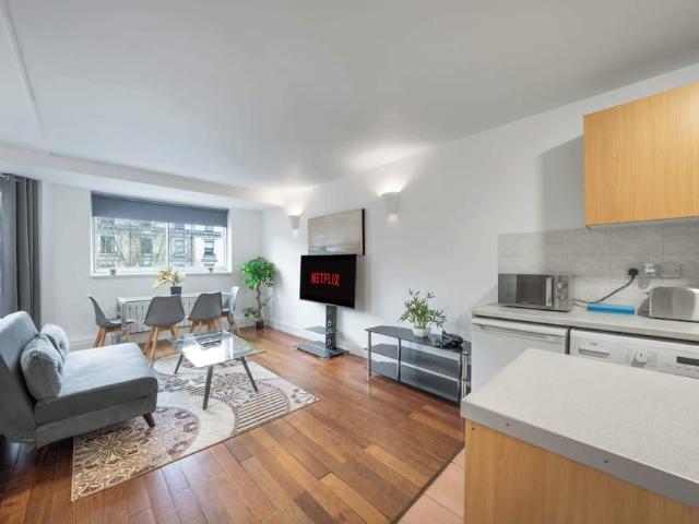 London, SW5 0SS, United Kingdom | Studio apartment for rent #167310482 | Rentberry