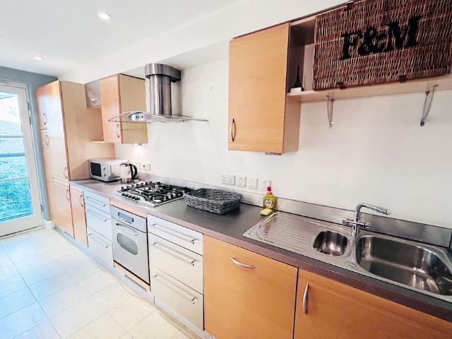 London, SW5 9BY, United Kingdom | 2 bed apartment for rent #110371058 | Rentberry