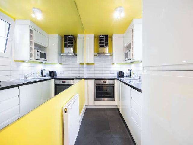 London, SW5 9DY, United Kingdom | 2 bed townhouse for rent #163716078 | Rentberry