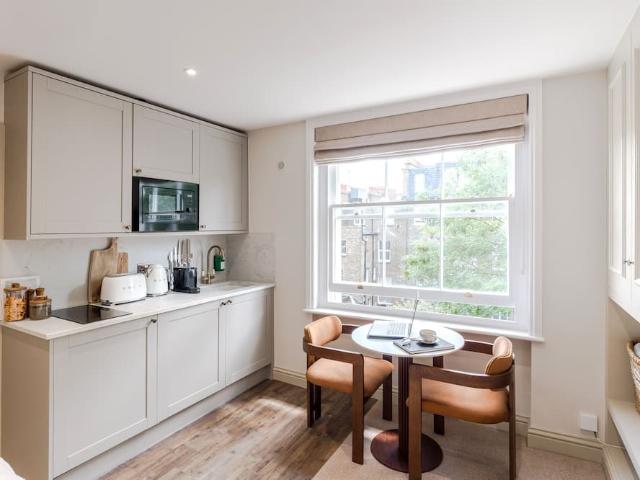 London, SW5 9PG, United Kingdom | 1 bed apartment for rent #168692802 | Rentberry