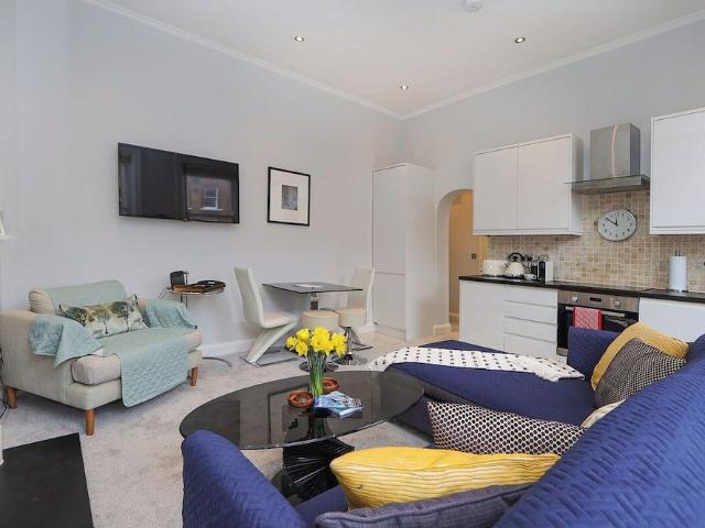London, SW5 9PE, United Kingdom | 1 bed apartment for rent #172272348 | Rentberry