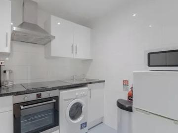 London, SW5 9PJ, United Kingdom | 1 bed apartment for rent #147303177 | Rentberry