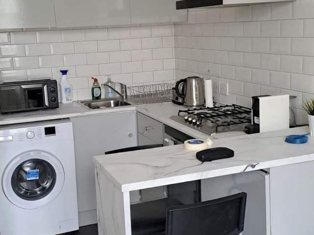 London, SW5 9SB, United Kingdom | 1 bed apartment for rent #113971611 | Rentberry